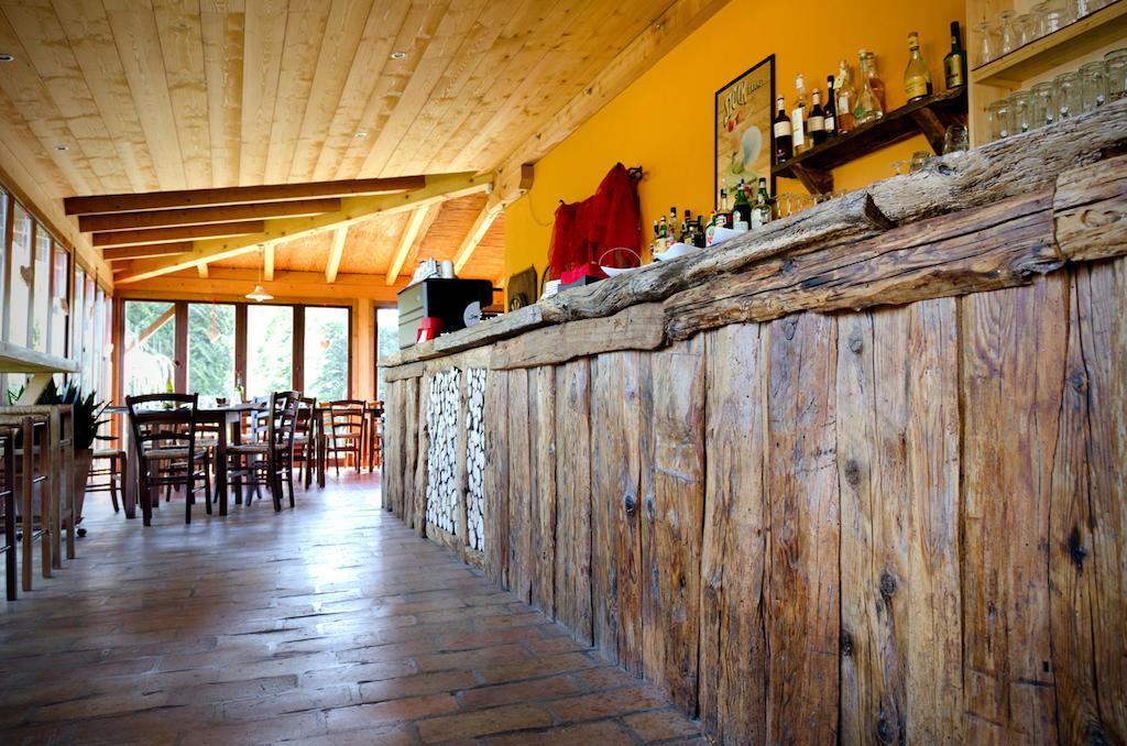 Osteria E Locanda Del Viaggiatore Russi Exterior foto